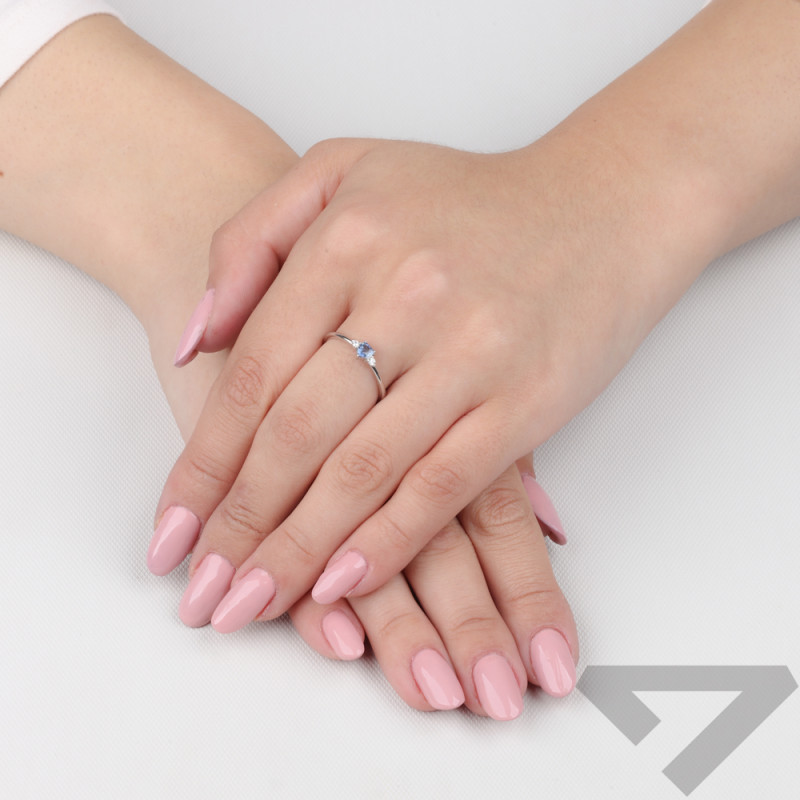 Srebrny Pierścionek z Szafirem Serce pr. 925 - JubilerSezam.pl