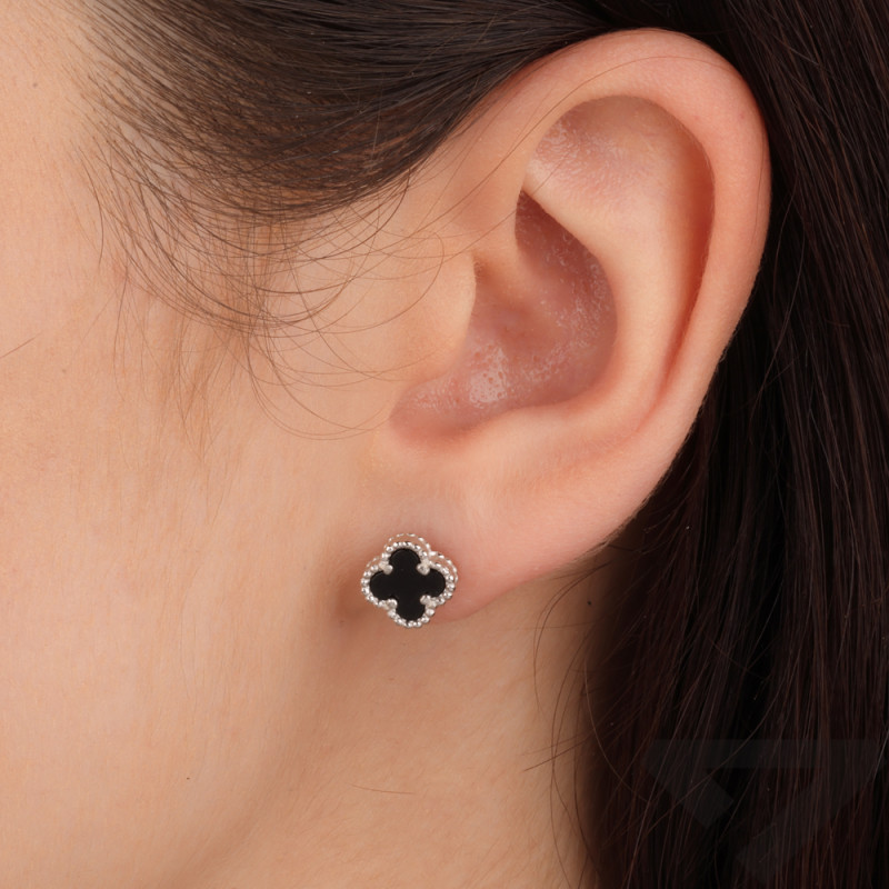 Kolczyki srebrne koniczyna z czarną emalią i kulkami bead/sztyft