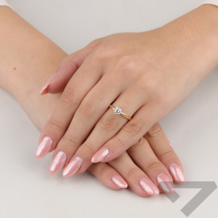 Pierścionek zaręczynowy z diamentem laboratoryjnym 0,52 ct