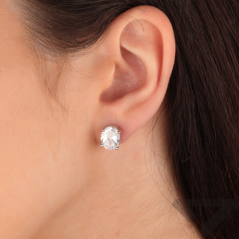 Kolczyki srebrne z białą cyrkonią w owalnej formie/sztyft