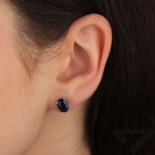 Kolczyki srebrne z szafirową cyrkonią
