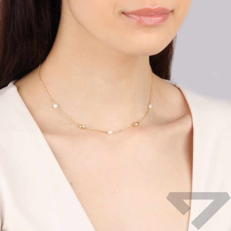 Naszyjnik pozłacany z perłami i owalnymi elementami