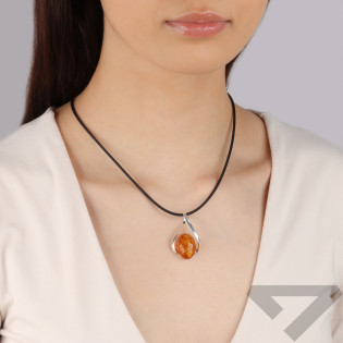 Srebrna Zawieszka z Bursztynem Miodowym Owalnym - JubilerSezam.pl