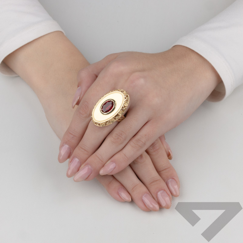 Złoty Pierścionek z Rubinem Owalny Ornament - JubilerSezam.pl