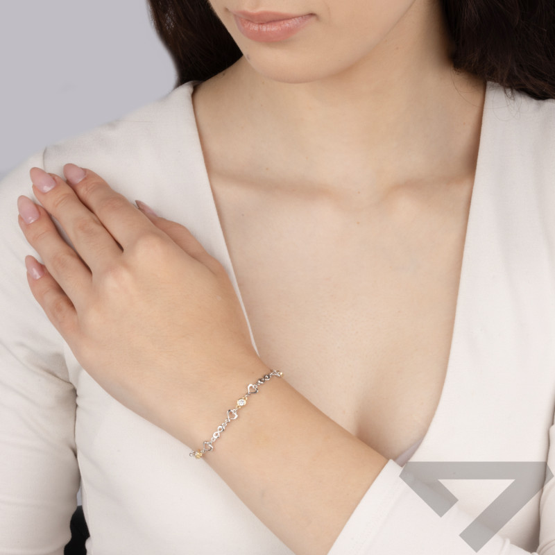 Bransoleta srebrna z sercami i cyrkoniami