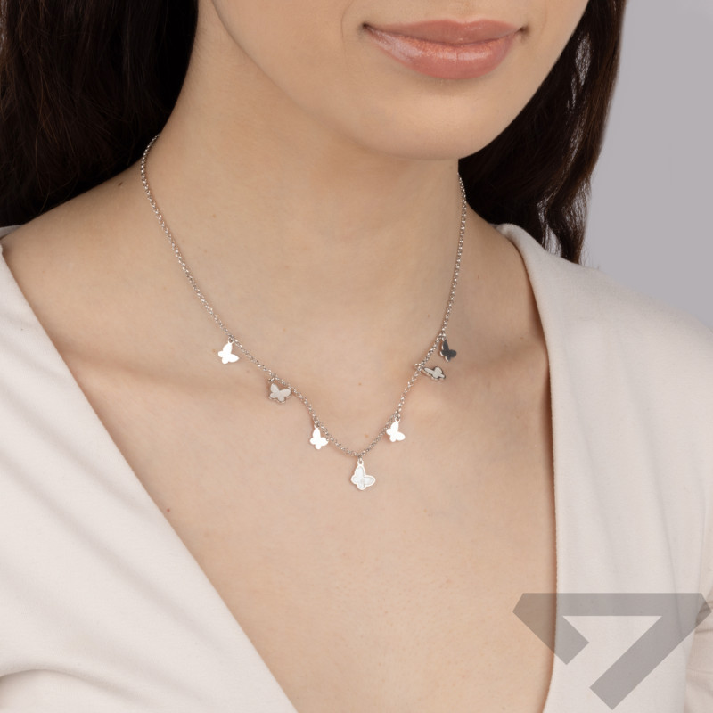 Naszyjnik srebrny z motylkami z masą perłową