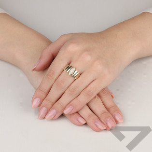 Pierścionek złoty łezki z białymi cyrkoniami próba 375