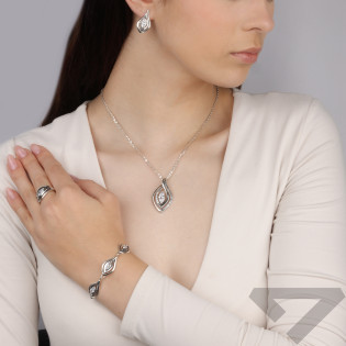 Bransoleta srebrna łezki z białymi cyrkoniami