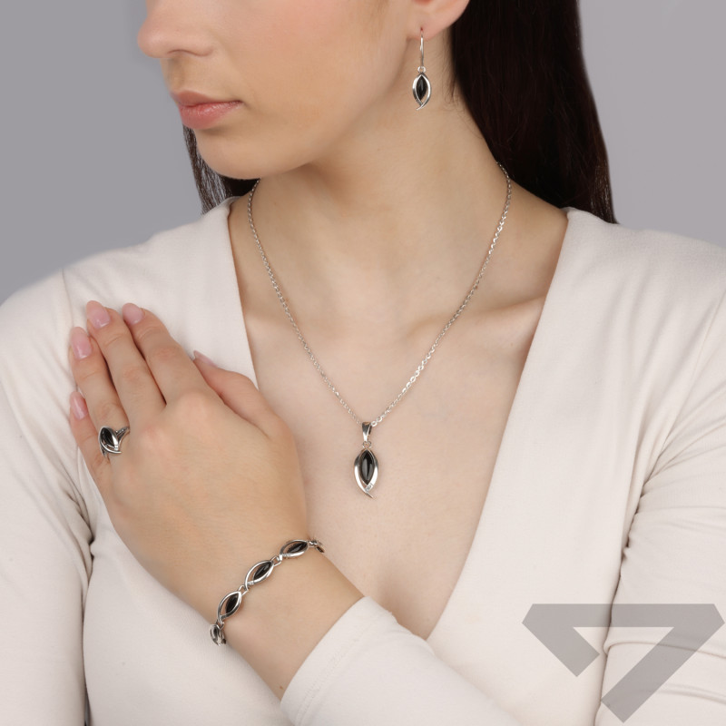 Bransoleta srebrna z onyksami w łezkach