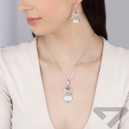 Zawieszka srebrna krople ramki z białym opalem