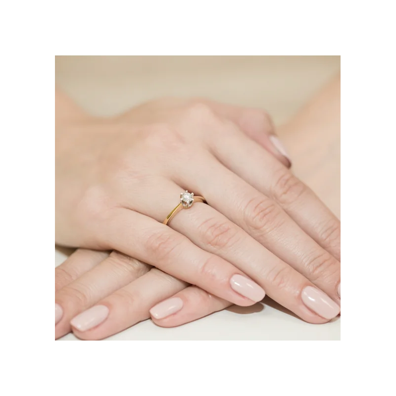 Pierścionek zaręczynowy z diamentem laboratoryjnym próba 585