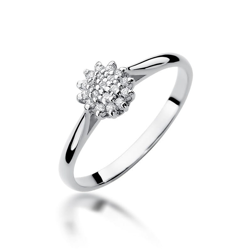 Pierścionek zaręczynowy z białego złota z diamentami