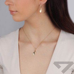 Zawieszka złota liść z białymi cyrkoniami próba 375