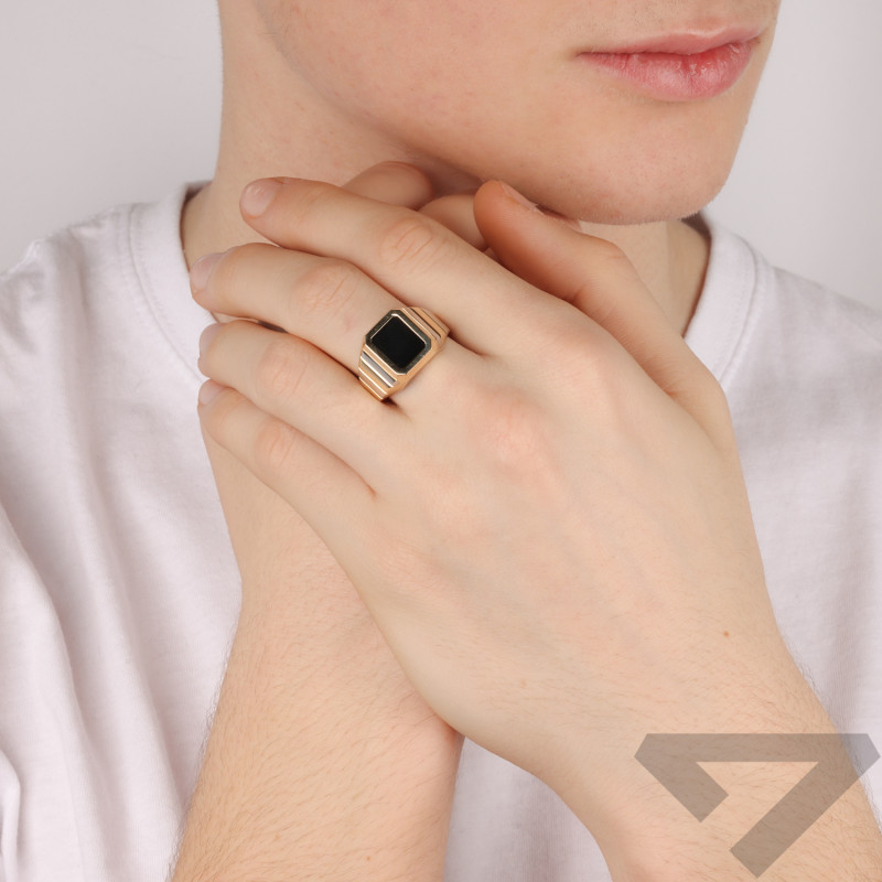 Sygnet złoty prostokąt z onyksem próba 585