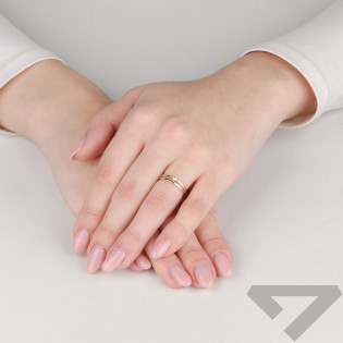 Pierścionek złoty z białą cyrkonią próba 375