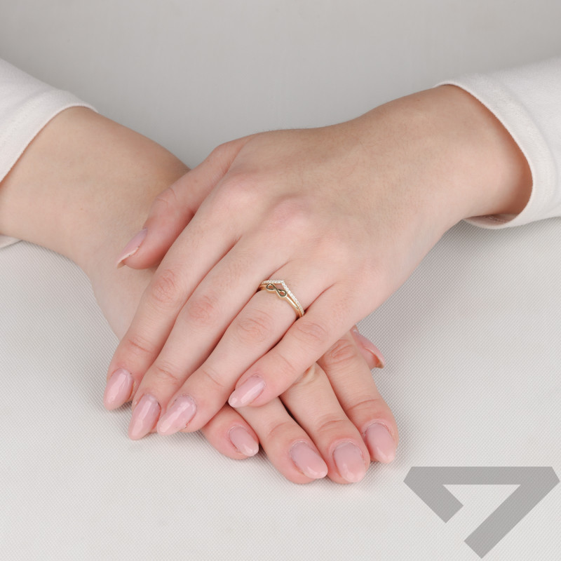 Pierścionek złoty szpic z cyrkoniami i infinity próba 375