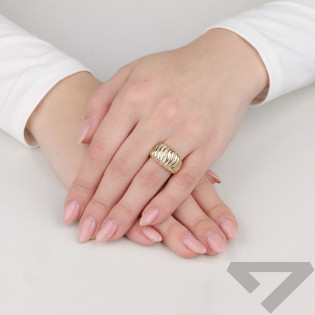 Pierścionek złoty beczułka z falami i cyrkoniami próba 585