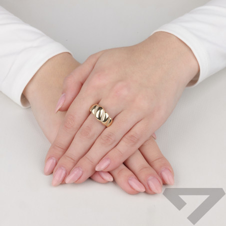 Pierścionek złoty bułeczka z cyrkoniami próba 585