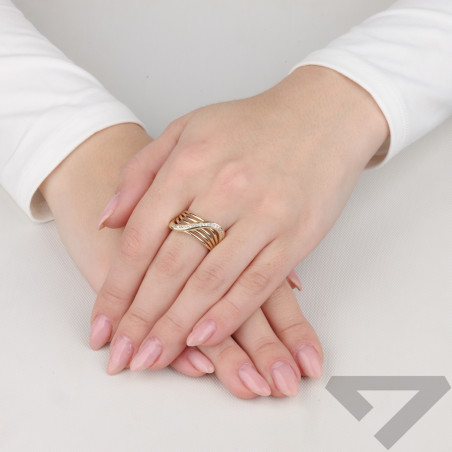 Pierścionek złoty ażurowe fale i białe cyrkonie próba 585