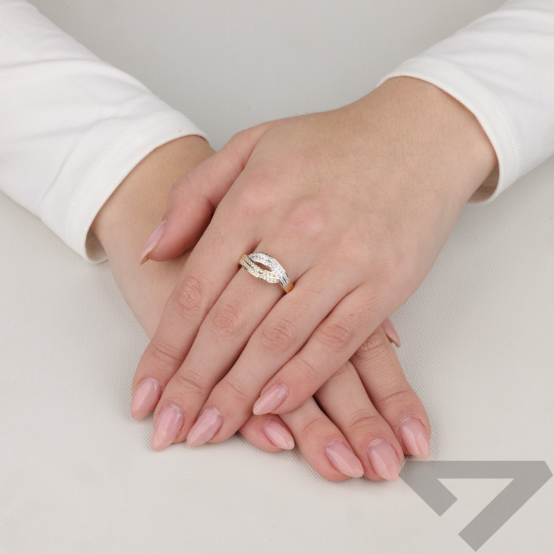 Pierścionek złoty fale z białymi cyrkoniami próba 585