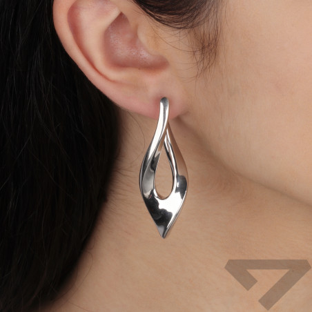 Kolczyki srebrne skręcany owal