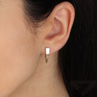 Kolczyki srebrne trójkątne kółka ze złotym elementem