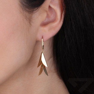 Kolczyki złote z wiszącymi listkami