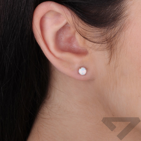 Kolczyki srebrne z białym opalem