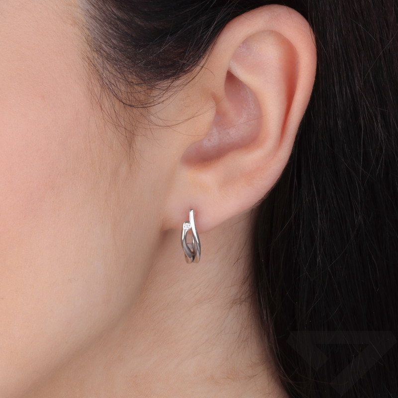 Kolczyki srebrne fale z białą cyrkonią