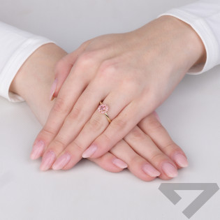 Pierścionek złoty z różowym turmalinem