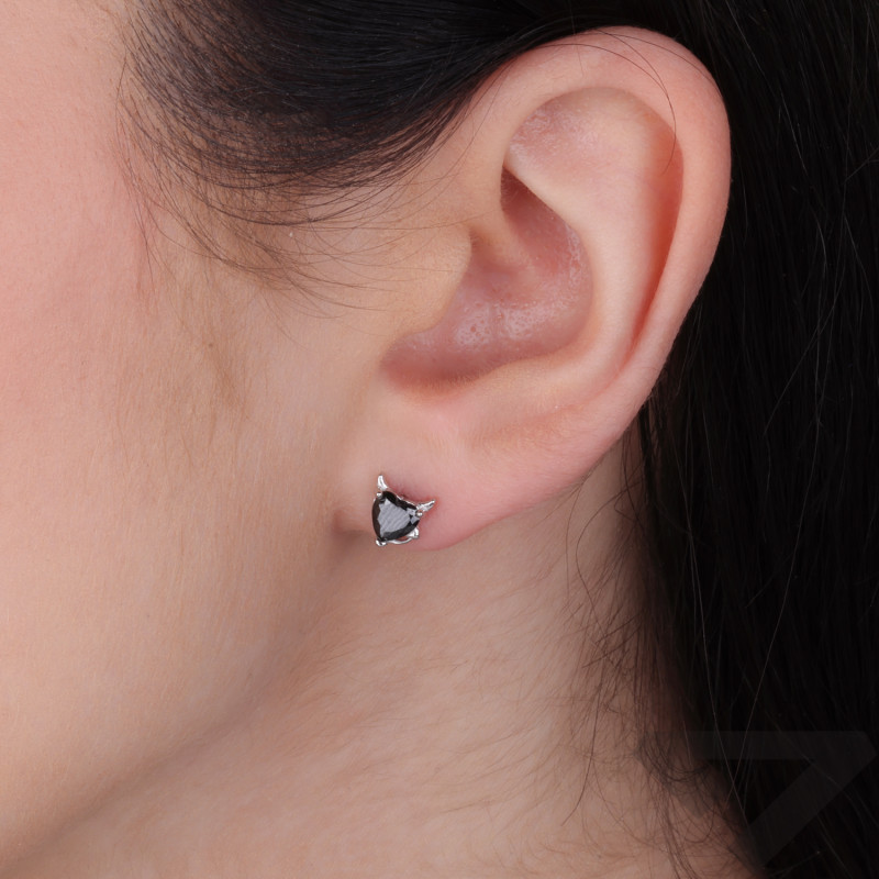 Kolczyki srebrne serce z czarną cyrkonią