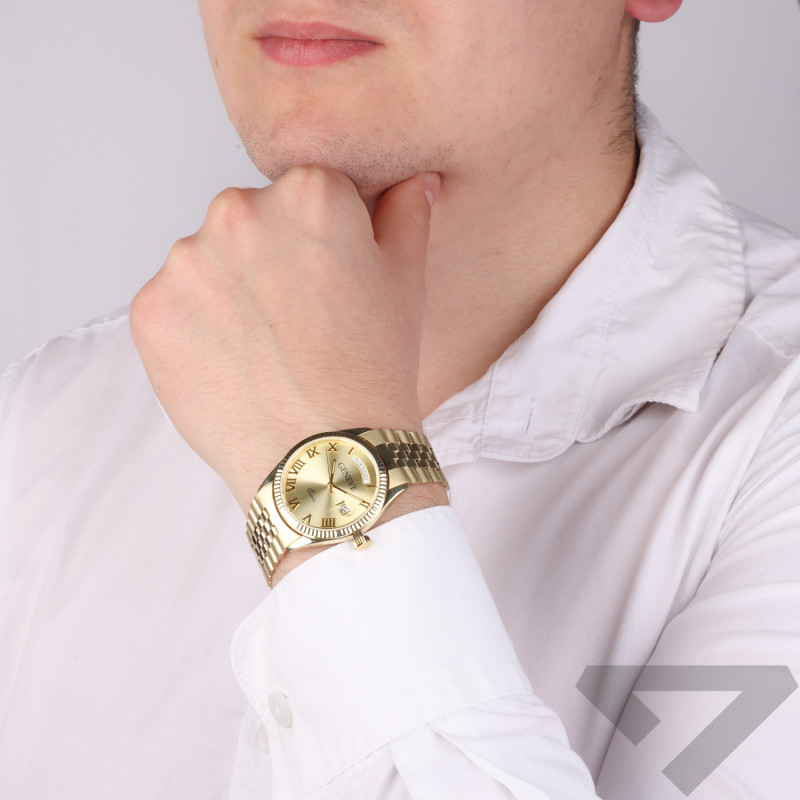 Zegarek złoty z okrągłą tarczą