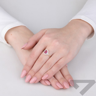 Pierścionek złoty owalna markiza z rubinową cyrkonią
