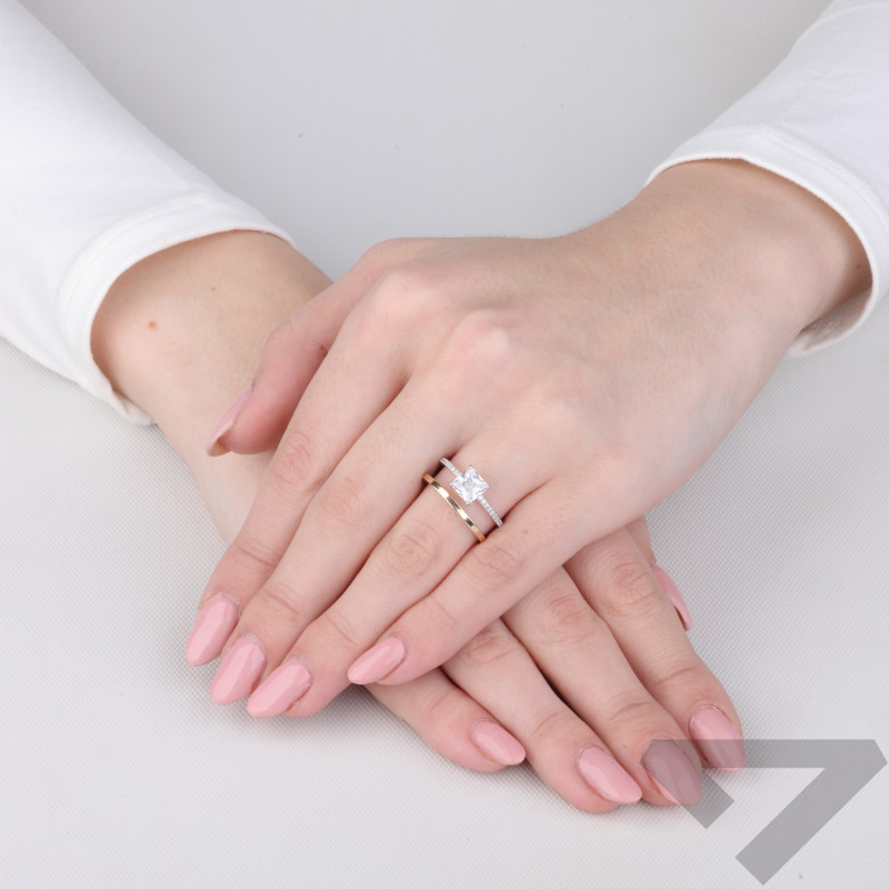 Pierścionek srebrny podwójny z kwadratową cyrkonią