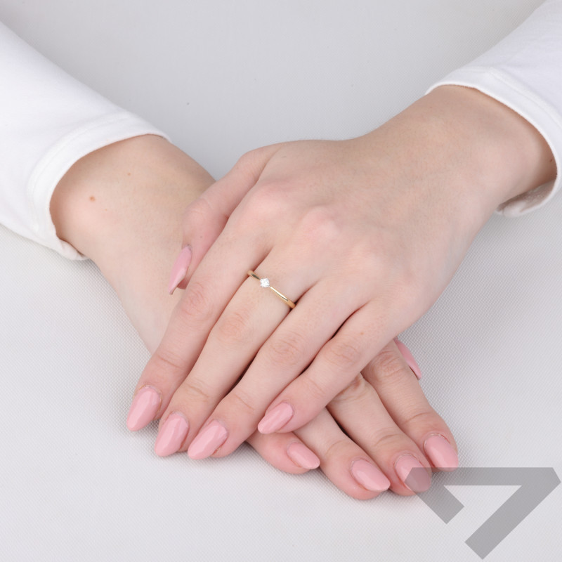 Pierścionek zaręczynowy SOLITER z diamentem