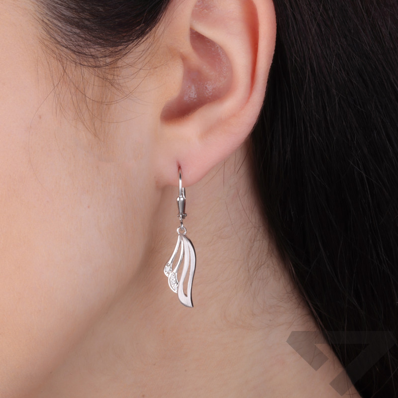 Kolczyki srebrne ażurowe skrzydło z cyrkoniami