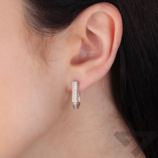 Kolczyki srebrne z rzędem białych cyrkonii i złotym elementem