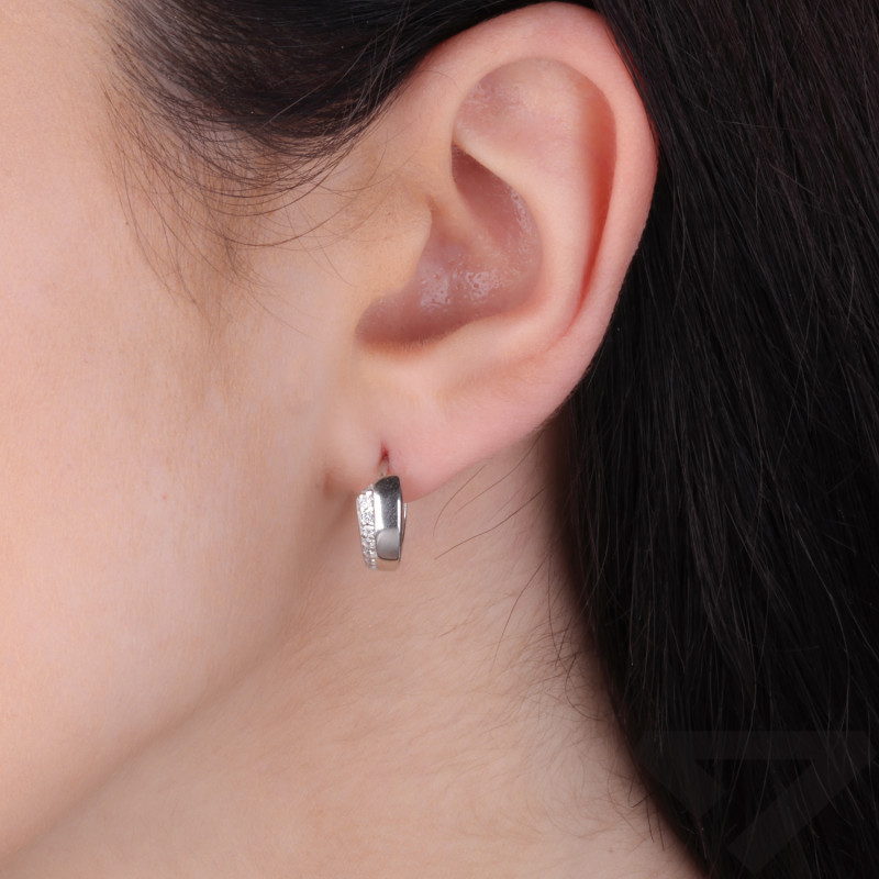 Kolczyki srebrne kółka z rzędem cyrkonii