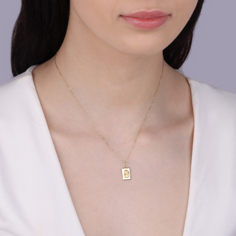 Medalik złoty Częstochowska w prostokątnej blaszce próba 585