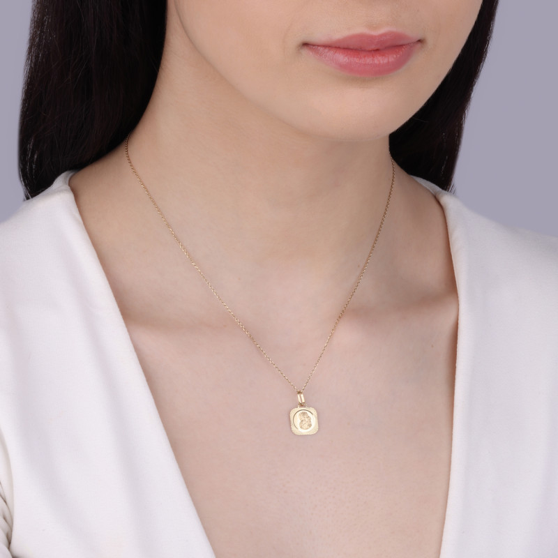 Medalik złoty Częstochowska w obłym prostokącie próba 585