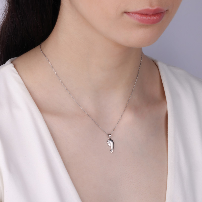 Medalik srebrny Matka Boska Modląca z cyrkoniami