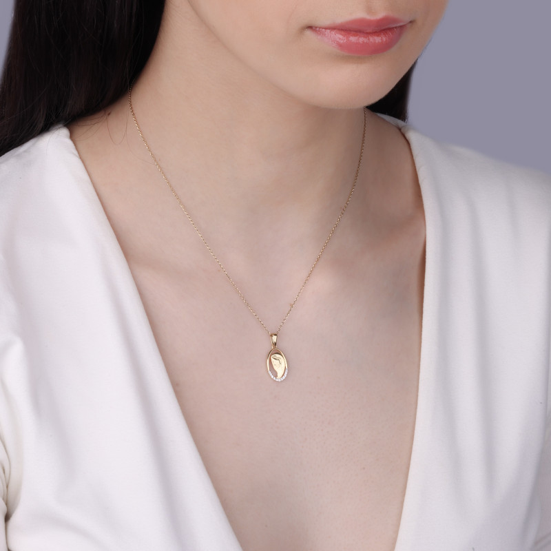 Medalik złoty z wizerunkiem Matki Boskiej próba 375