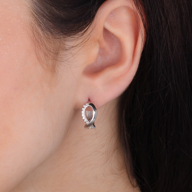 Kolczyki srebrne kółka infinity z cyrkoniami/zatrzask OL OKP840 próba 925