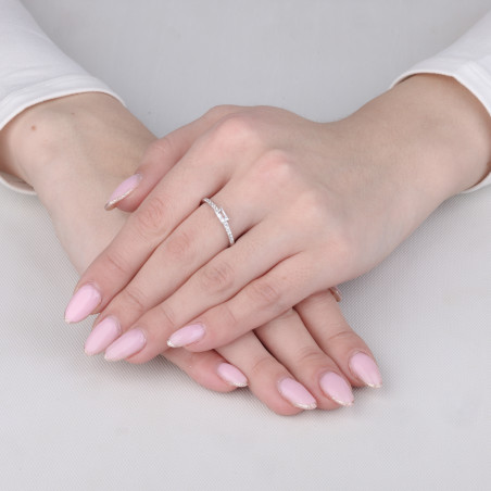 Pierścionek srebrny z cyrkonią bagietą