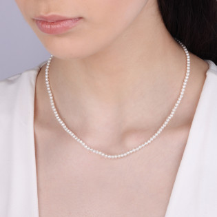 Naszyjnik srebrny z białymi perłami