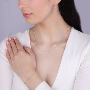 Naszyjnik złoty z białymi perłami i kulkami