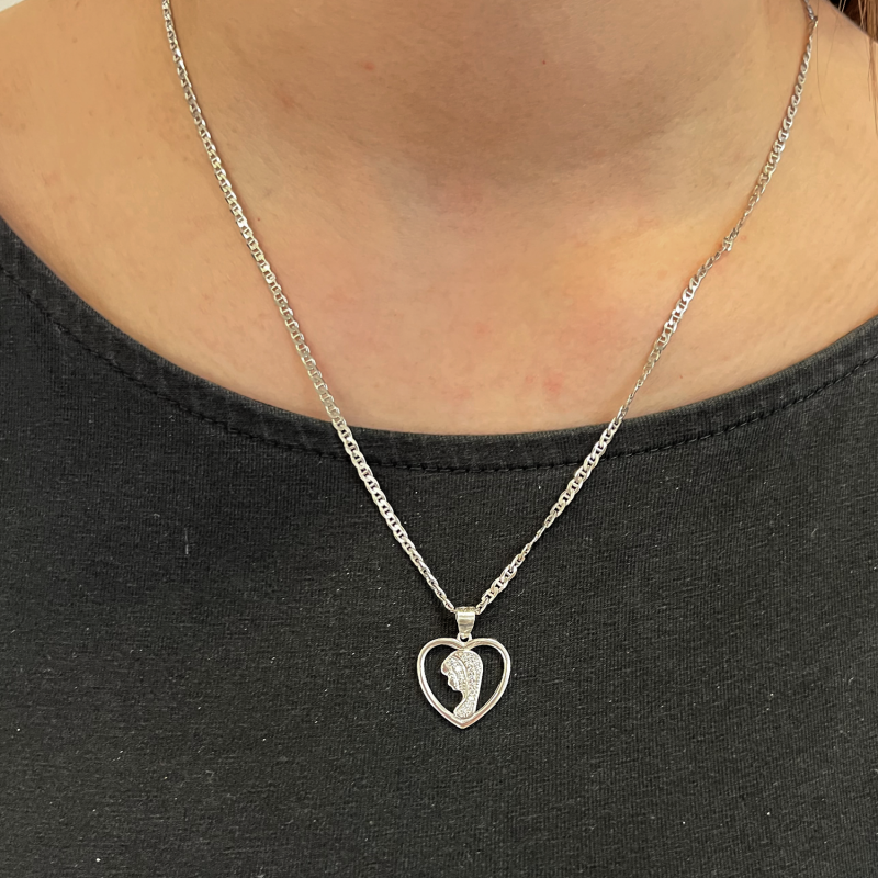 Medalik srebrny Główka Matki Boskiej z cyrkoniami w sercu z dopasowanym łańcuszkiem