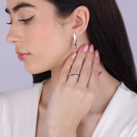 Pierścionek srebrny przeplatanka z cyrkoniami i złotą blaszką