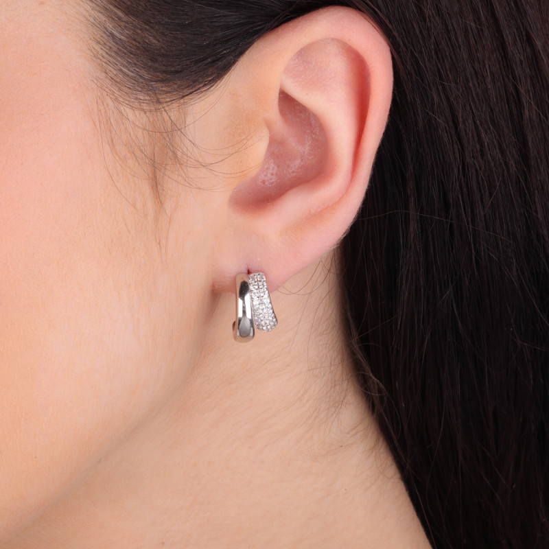 Kolczyki srebrne półkółko z cyrkoniami