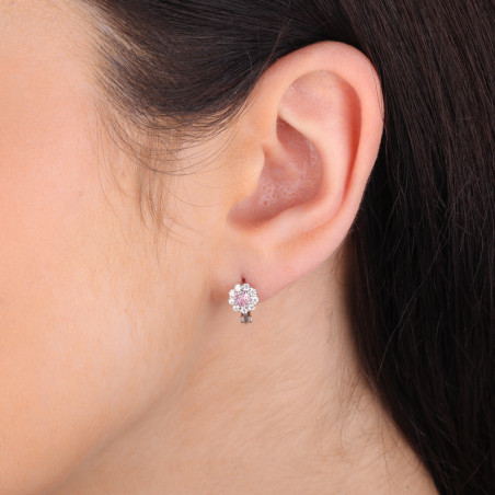 Kolczyki srebrne dla dziewczynki kwiat z różową cyrkonią